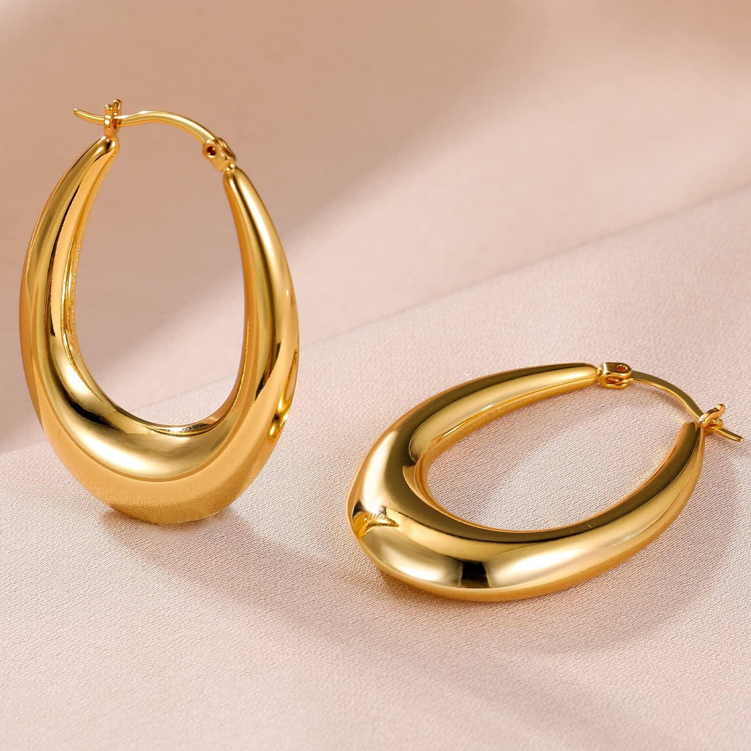 Hopeiset Elegance Hoop -korvakorut